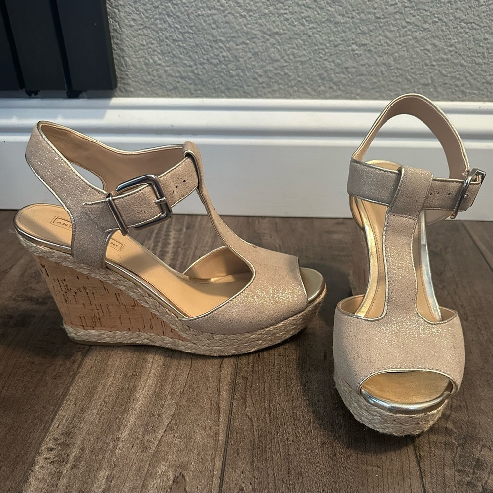 Antonio Melani wedges
